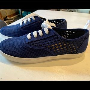 JustFab- Navy Size 9 Selena Fashion shoes